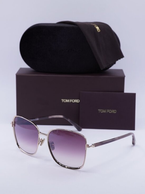 Tom Ford Fern FT1029 28Z Square Sunglasses – Rose Gold/Rose Gradient - Picture 1 of 10